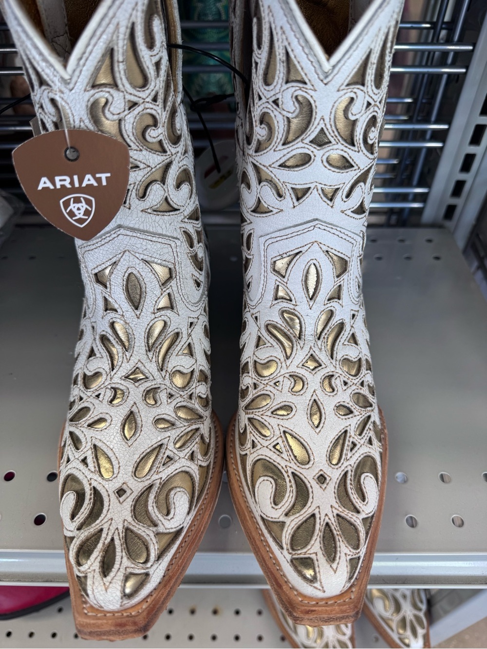 Ariat Women's Valentina Western Booties size 6.5 new w/out box